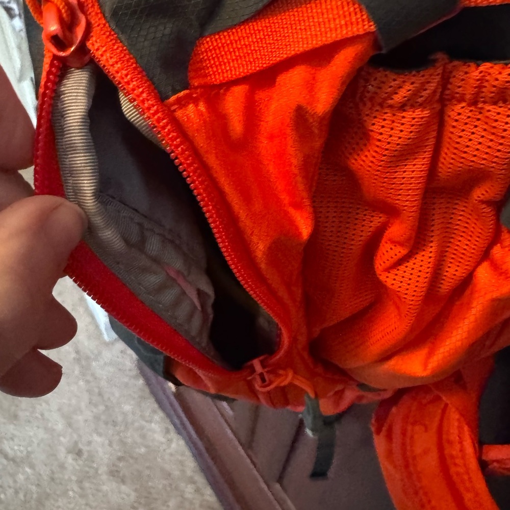 CamelBak Mule XV 3L Hiking Hydration Backpack - Picture 4 of 9